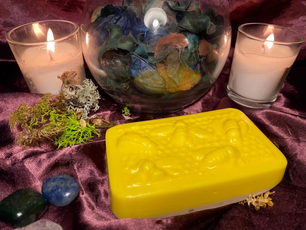Aura soap